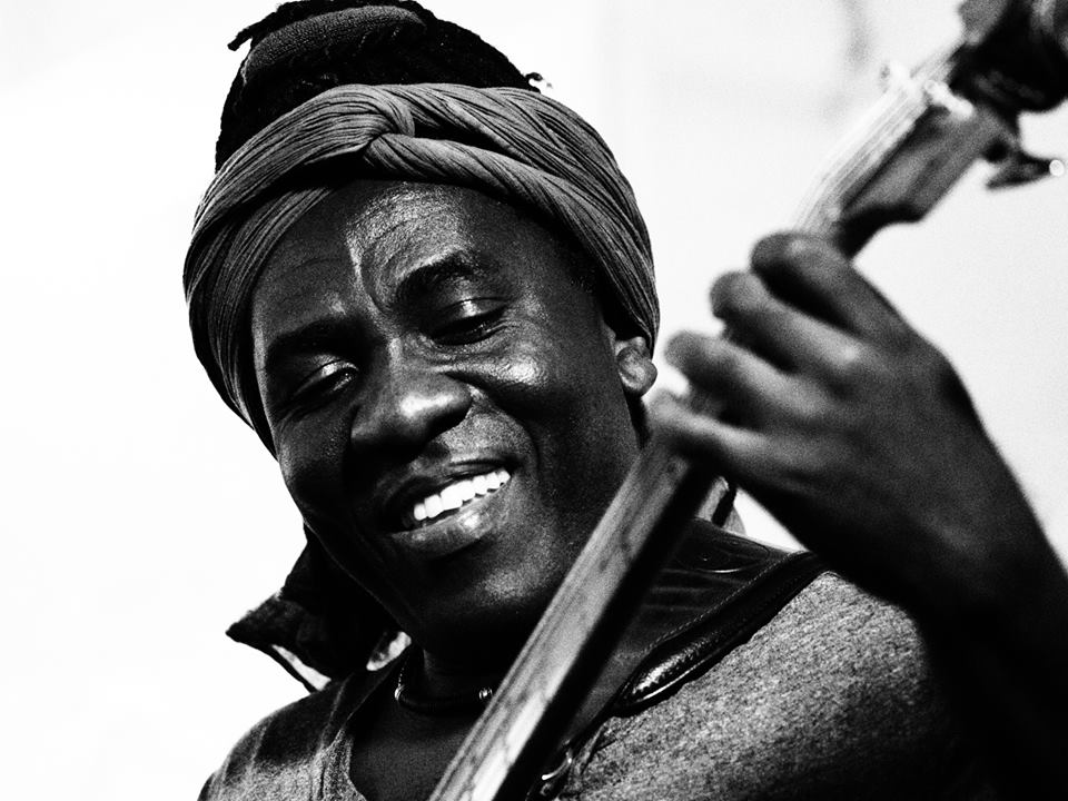 RICHARD BONA