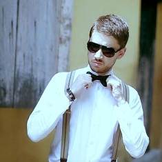 ALEX  DU KAMER
